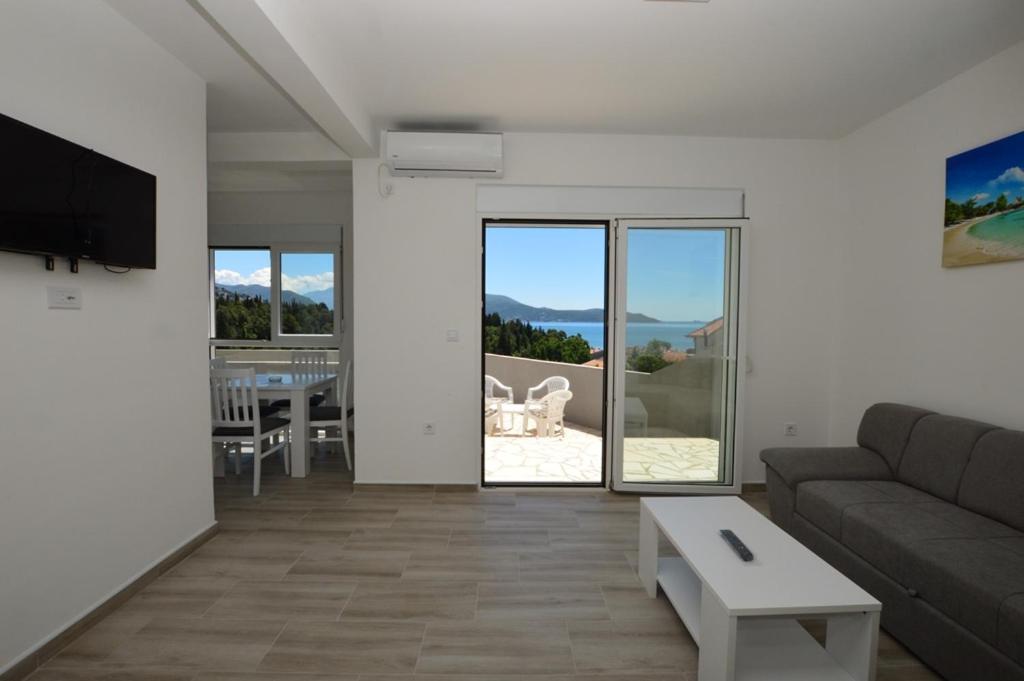 Apartment Tomic Igalo